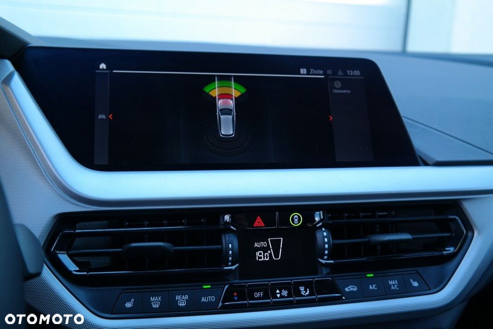 BMW Seria 1 - 22