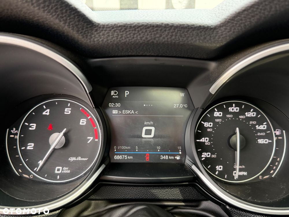 Alfa Romeo Stelvio 2.0 Turbo 16V AT8-Q4 Veloce - 21