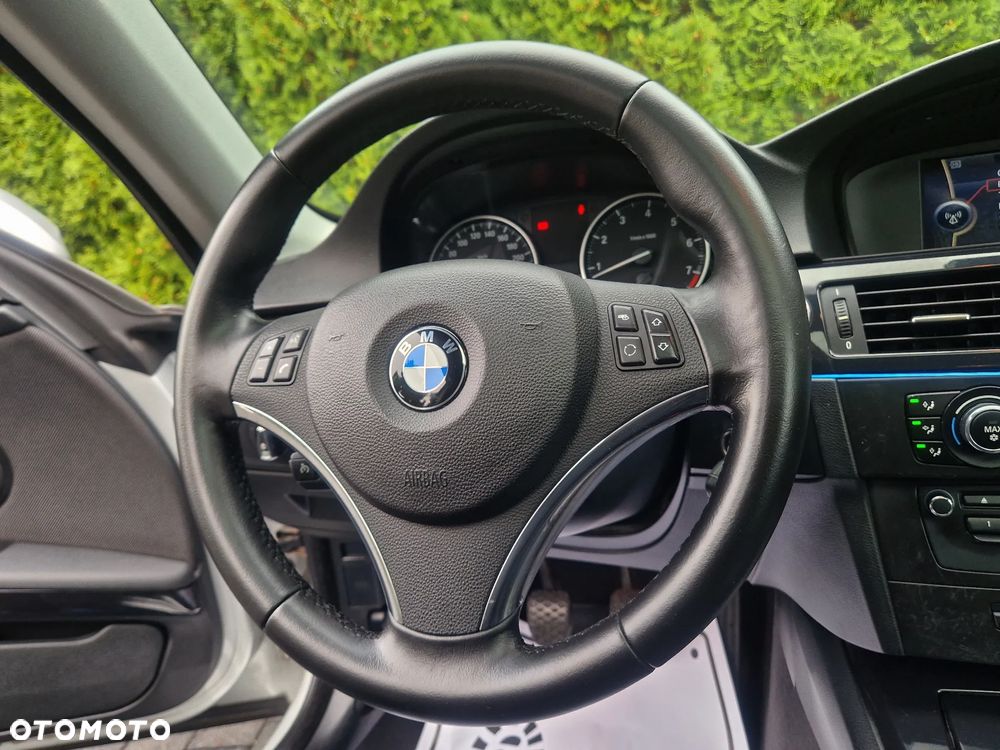 BMW Seria 3 - 30