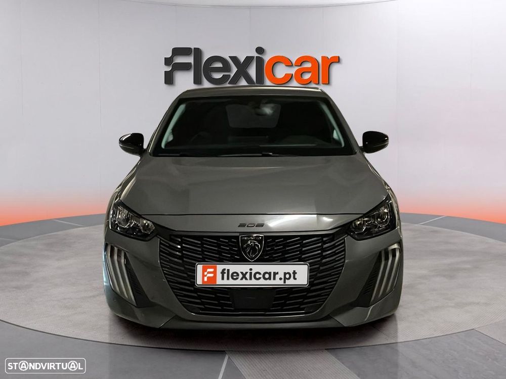 Peugeot 208 - 8