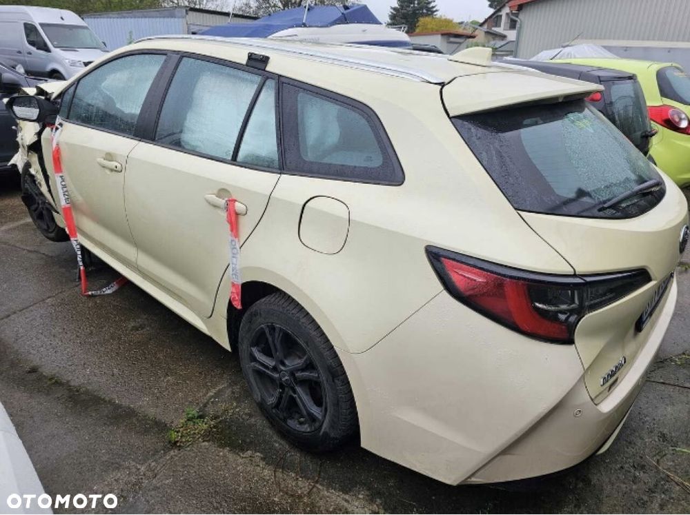Toyota Corolla 2.0 Hybrid Executive - 3