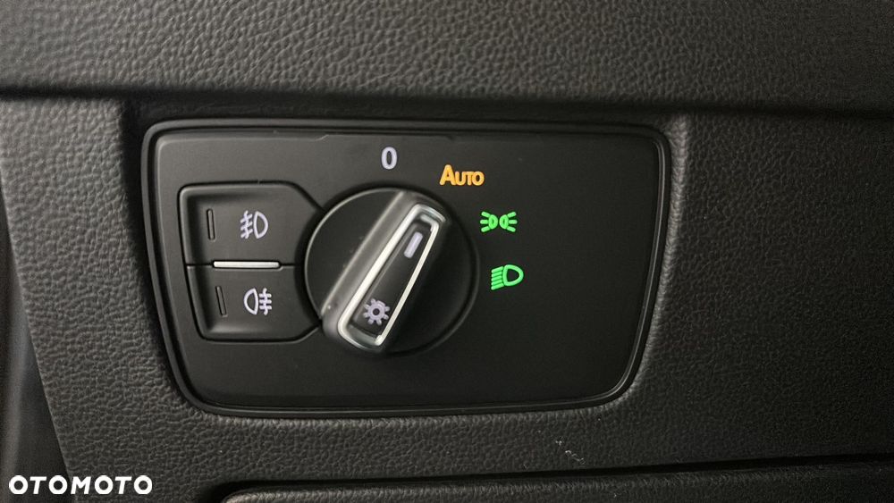 Volkswagen Passat 1.5 TSI EVO Business DSG - 31