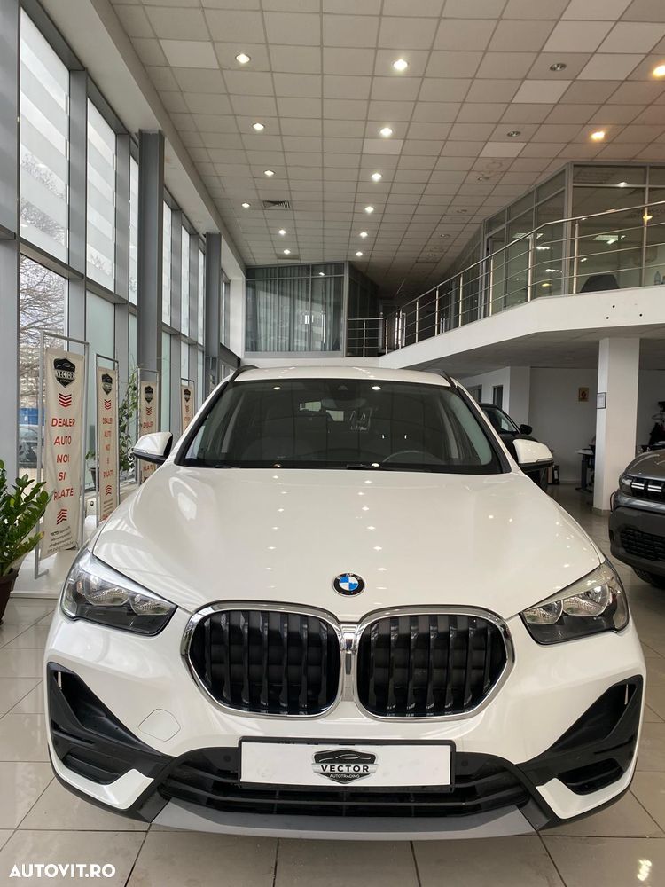 BMW X1 xDrive20i AT - 3
