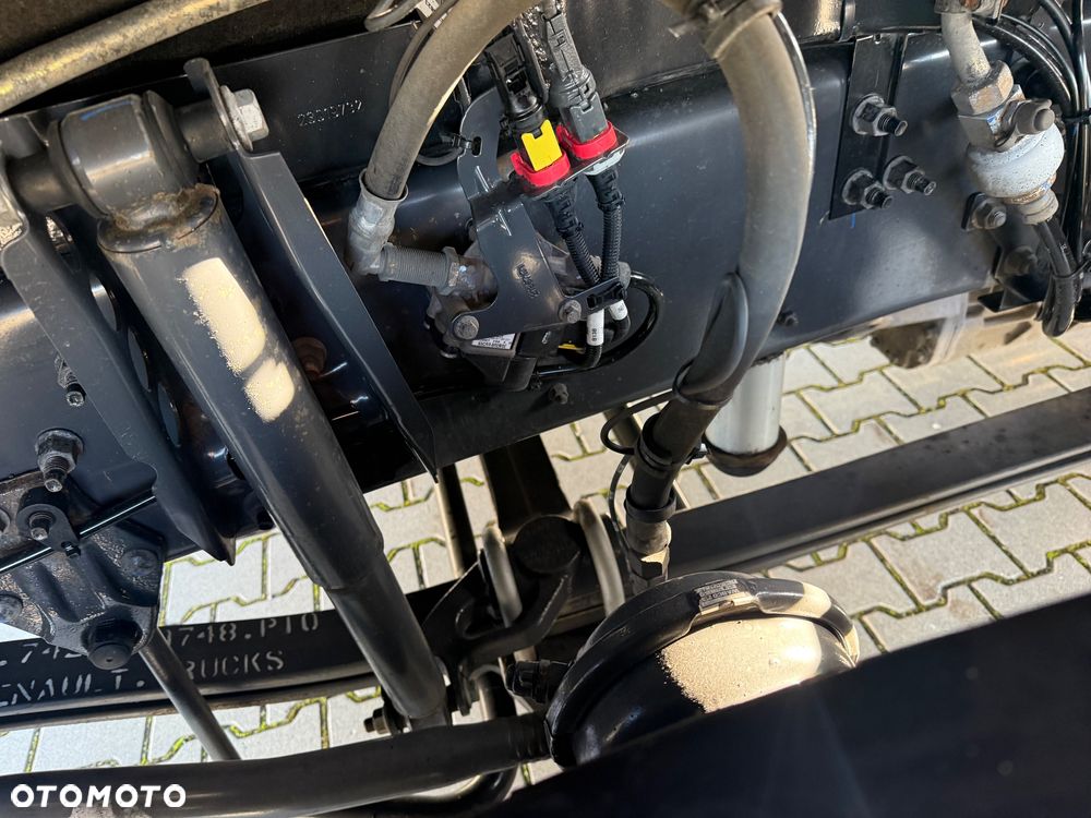 Renault T520 / DUŻA KABINA / PEŁNE SPOILERY / SPROWADZONY / STAN BDB / / / - 12