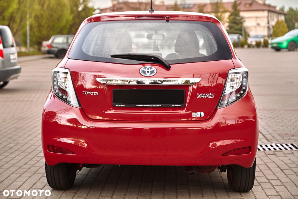 Toyota Yaris Hybrid 100 Premium EU6 - 13