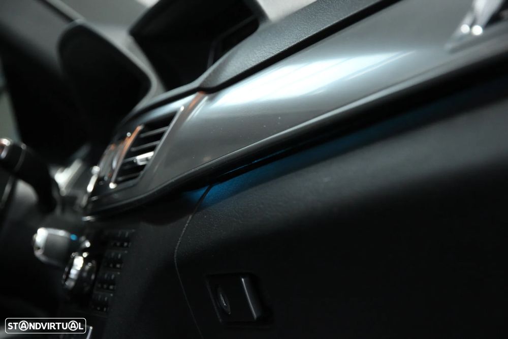 Mercedes-Benz E 250 BlueTEC Avantgarde Auto. - 10