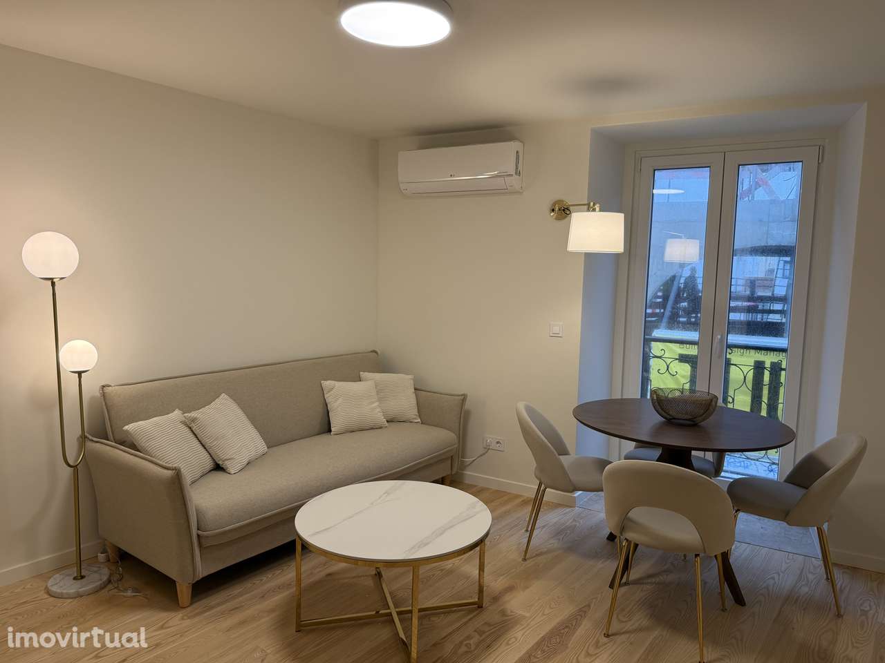 T2 Premium Renovado na Graça | Mobilado | Pátio traseiro | Boa luz - Grande imagem: 5/17