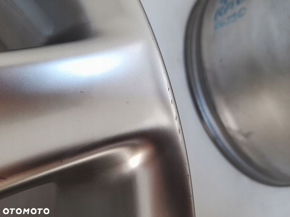 Felga aluminiowa Radius R6990 9.0" x 19" 5x120 ET38 - 4