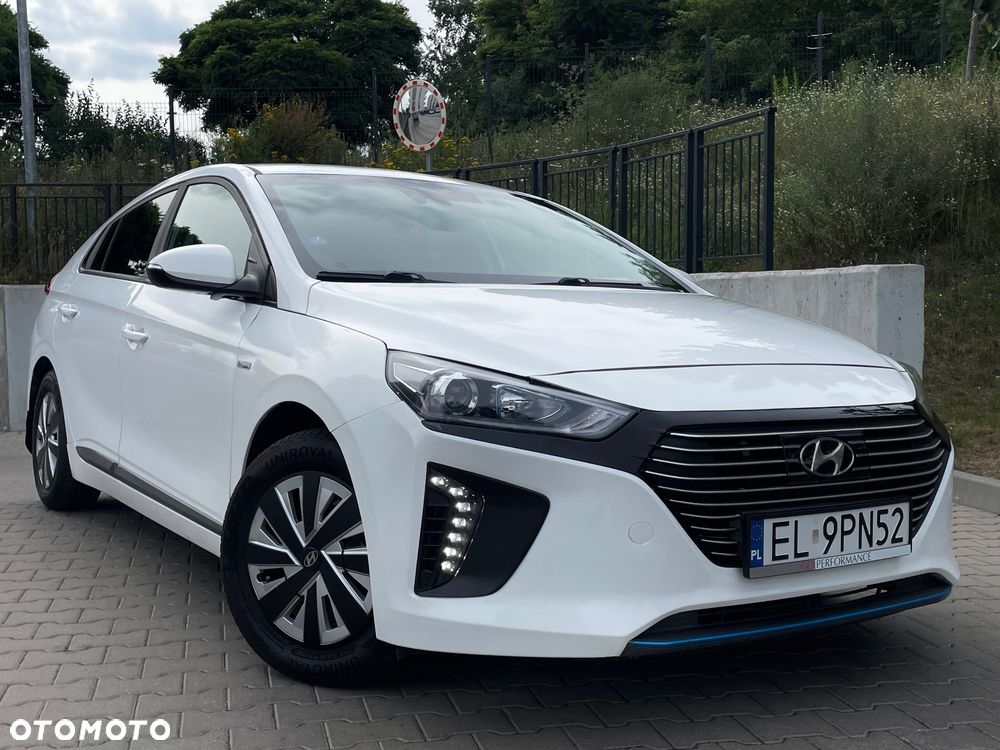 Hyundai IONIQ Hybrid Business - 4
