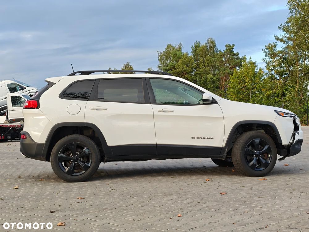 Jeep Cherokee - 5