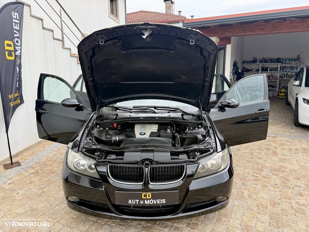 BMW 320 d Sport - 31