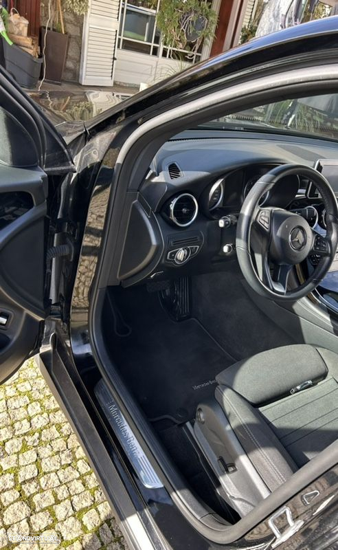Mercedes-Benz GLC 220 d 4Matic 9G-TRONIC - 35