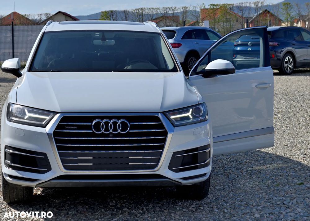 Audi Q7 - 1