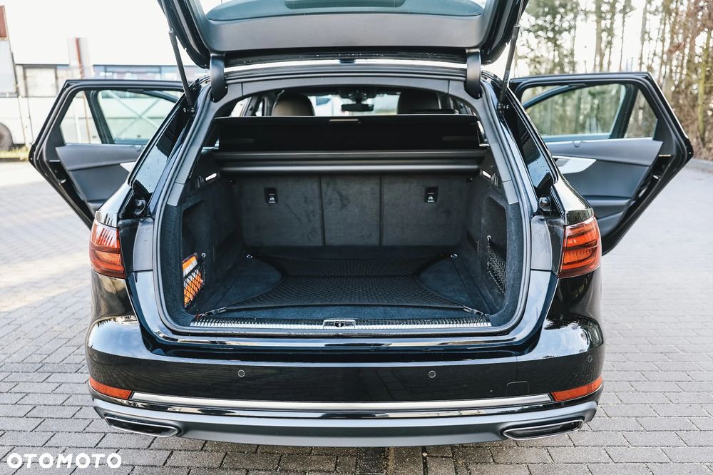 Audi A4 Avant 40 TDI S Line S tronic - 29