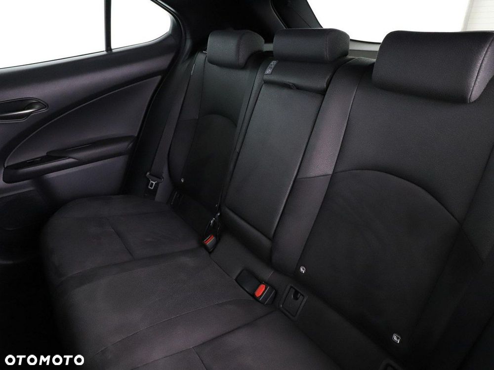 Lexus UX 250h GPF Business 2WD - 18