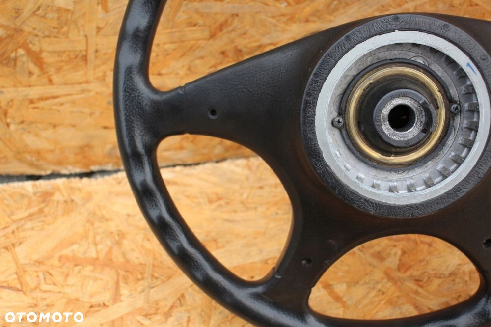 Kierownica BMW e32 e34 oryginalna czteroramienna 1152896 - 9