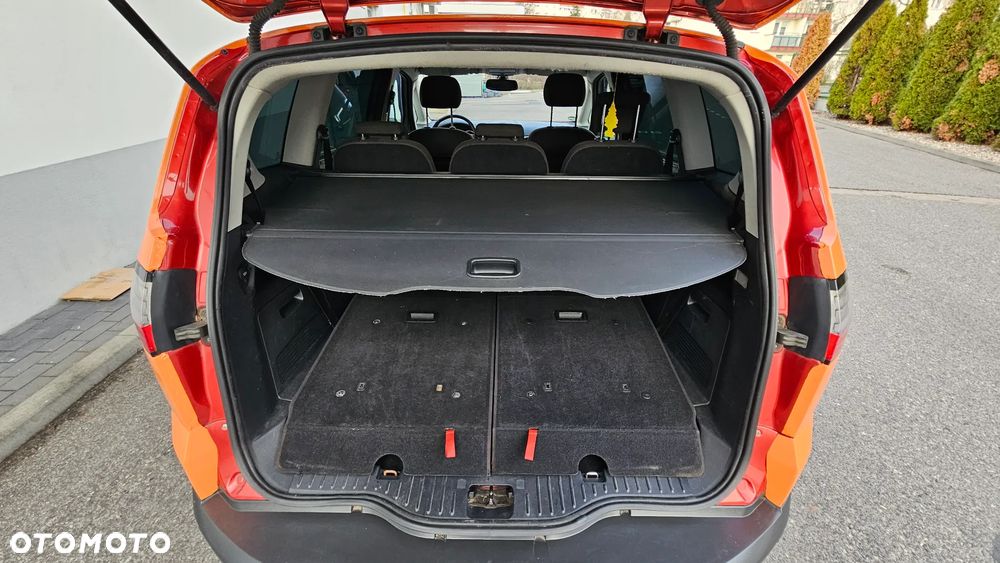 Ford S-Max 2.5 Titanium - 11