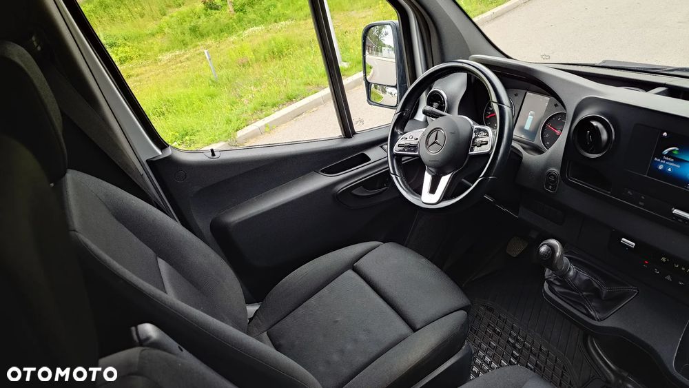 Mercedes-Benz Sprinter - 6