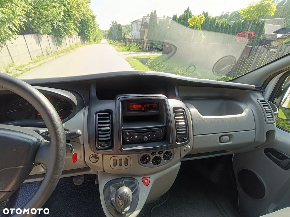 Opel Vivaro - 17