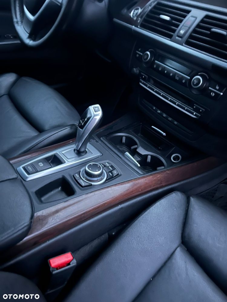BMW X5 xDrive30d - 14