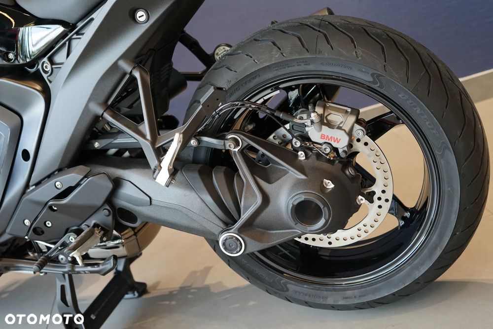 BMW RS - 26