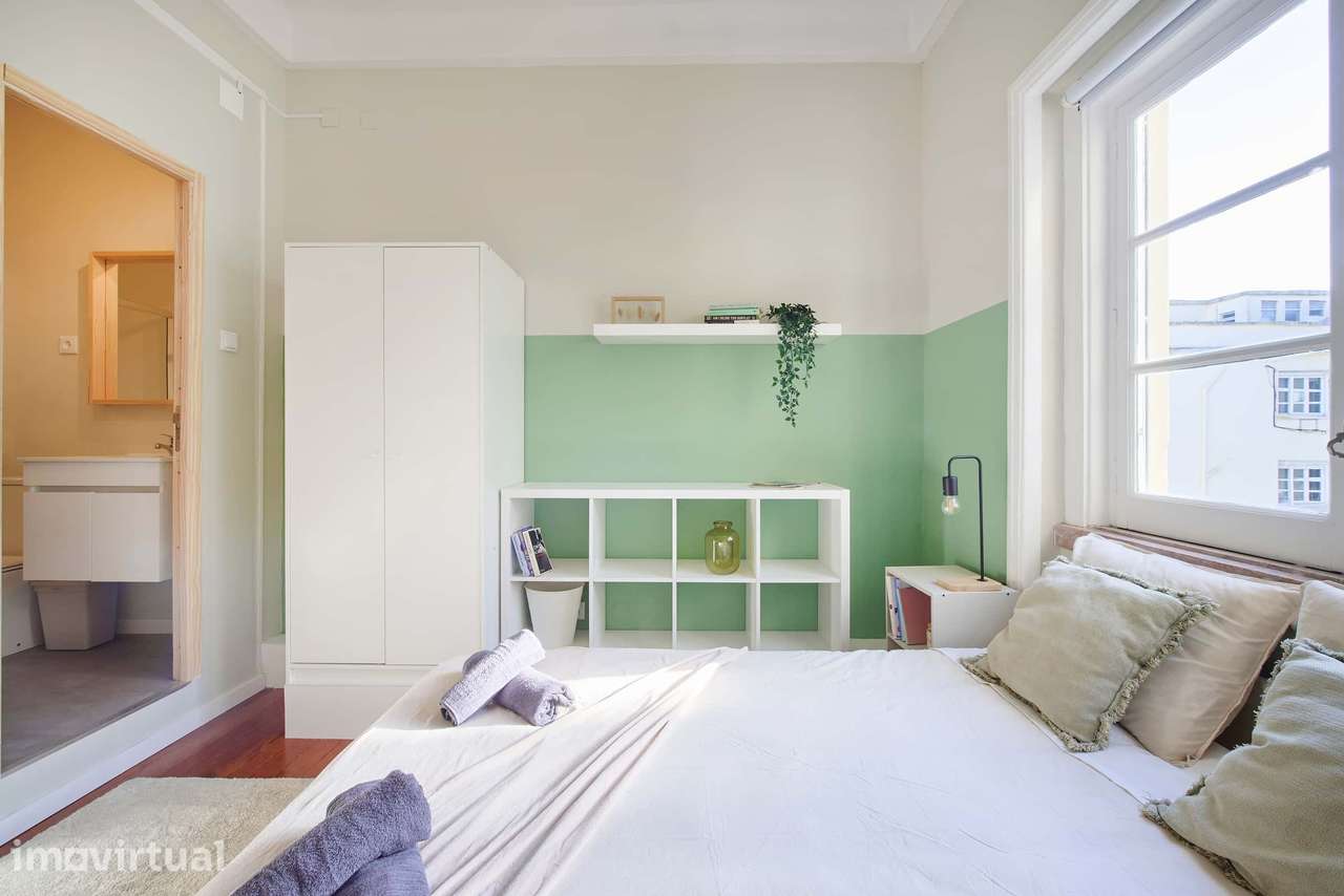Bright Studio for Rent in Av. António Augusto Aguiar, Lisbon - Grande imagem: 2/15