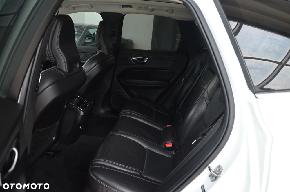 Volvo XC 60 T6 AWD Geartronic Inscription - 23