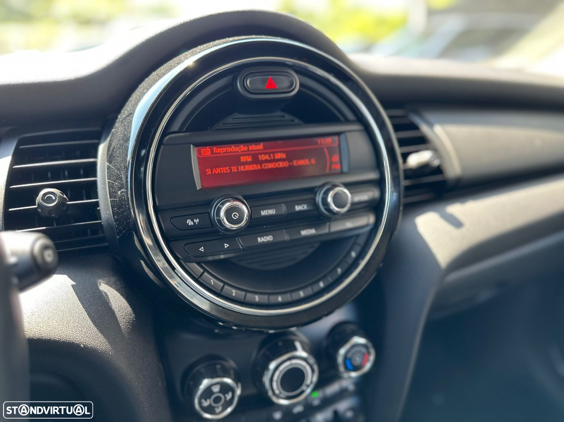 MINI 3 Portas One - 12