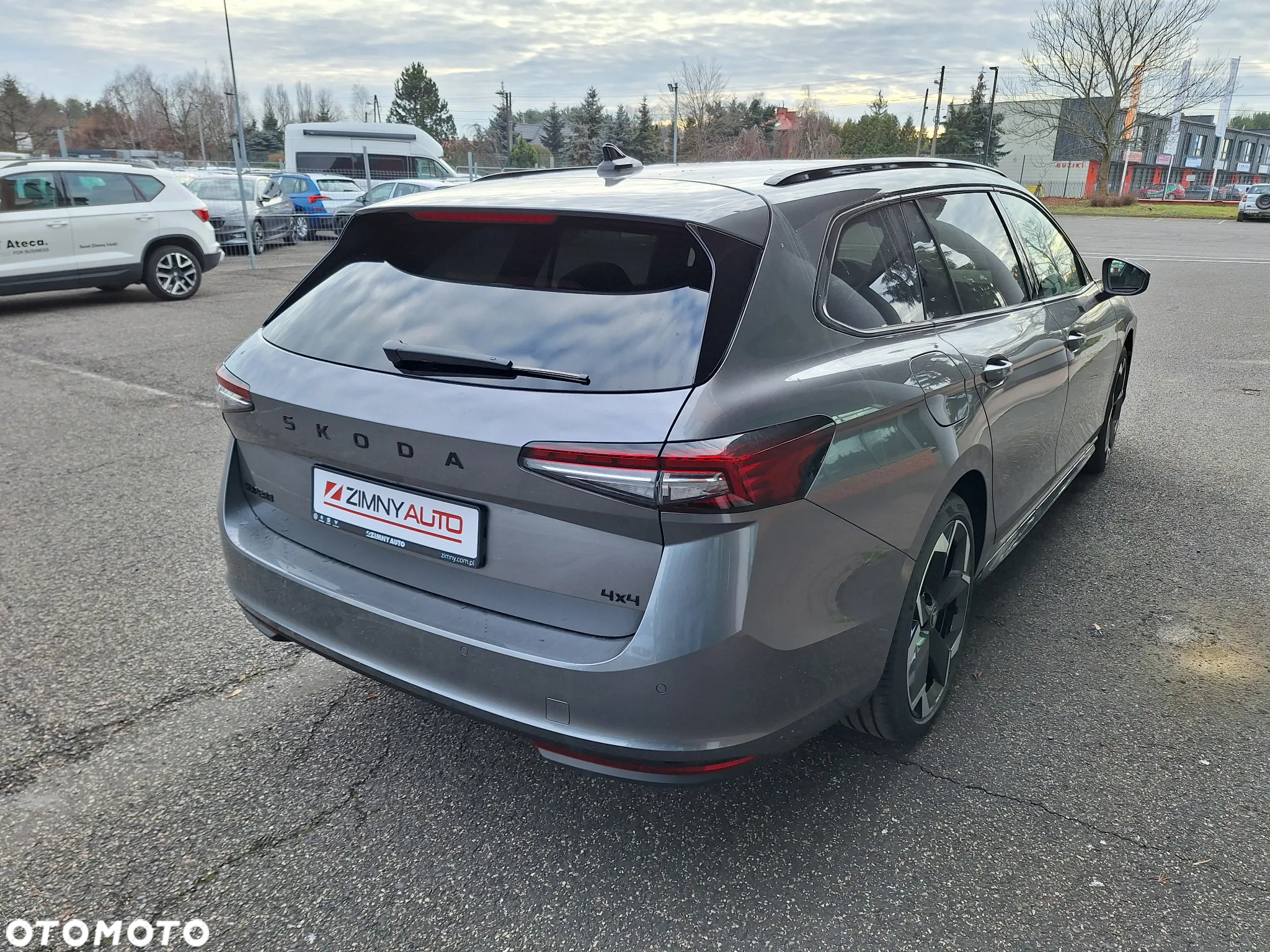 Skoda Superb 2.0 TDI DSG 4x4 Sportline - 8