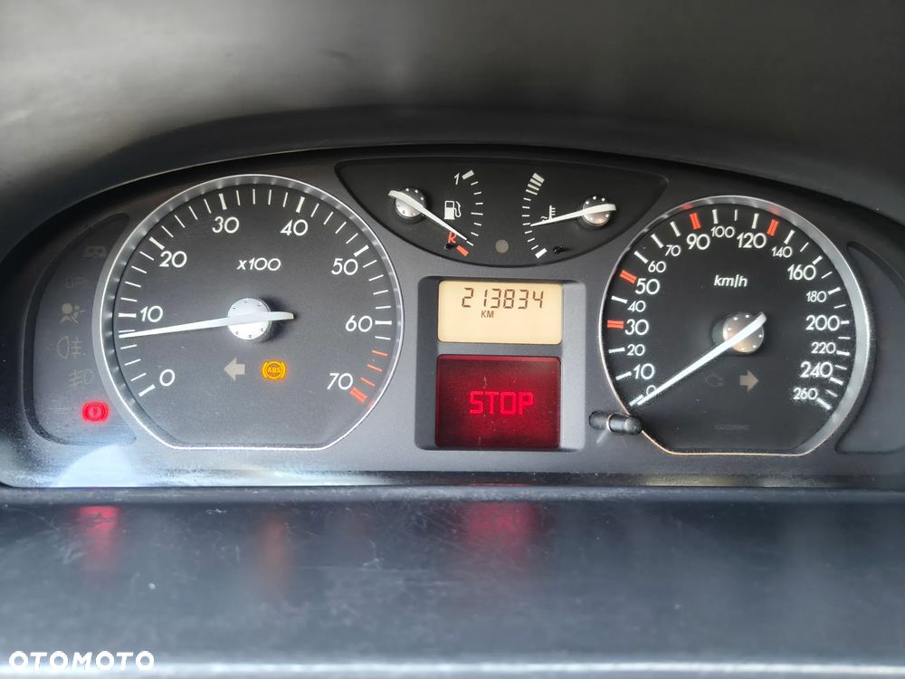 Renault Laguna - 8