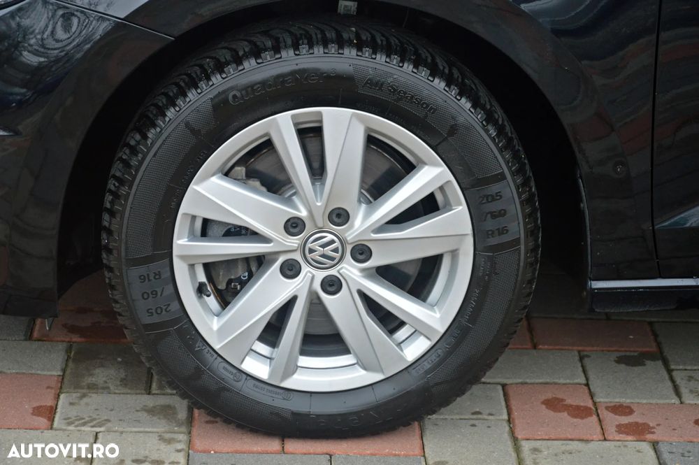 Volkswagen Touran 2.0 TDI SCR DSG Comfortline - 38