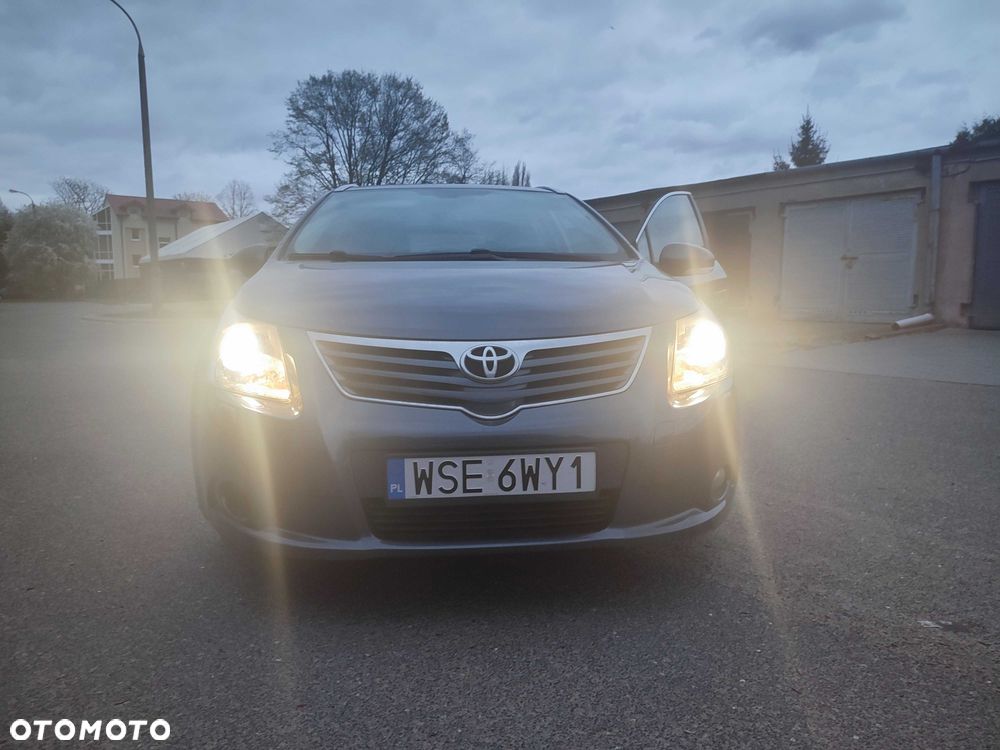 Toyota Avensis - 3
