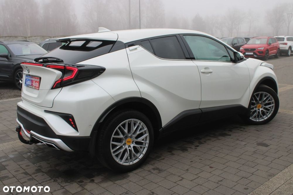 Toyota C-HR - 11