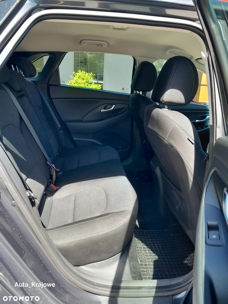 Hyundai i30 1.5 DPI Smart - 28