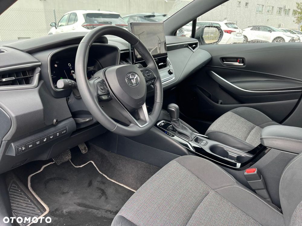 Toyota Corolla - 4