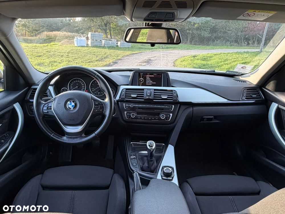 BMW Seria 3 - 12