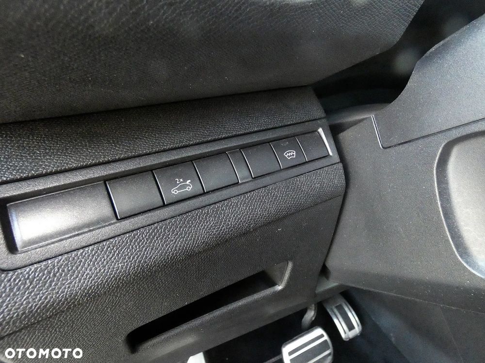 Peugeot 5008 1.6 PureTech GT S&S EAT8 - 15