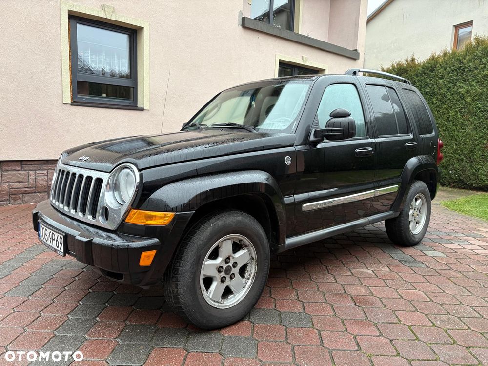 Jeep Liberty - 12