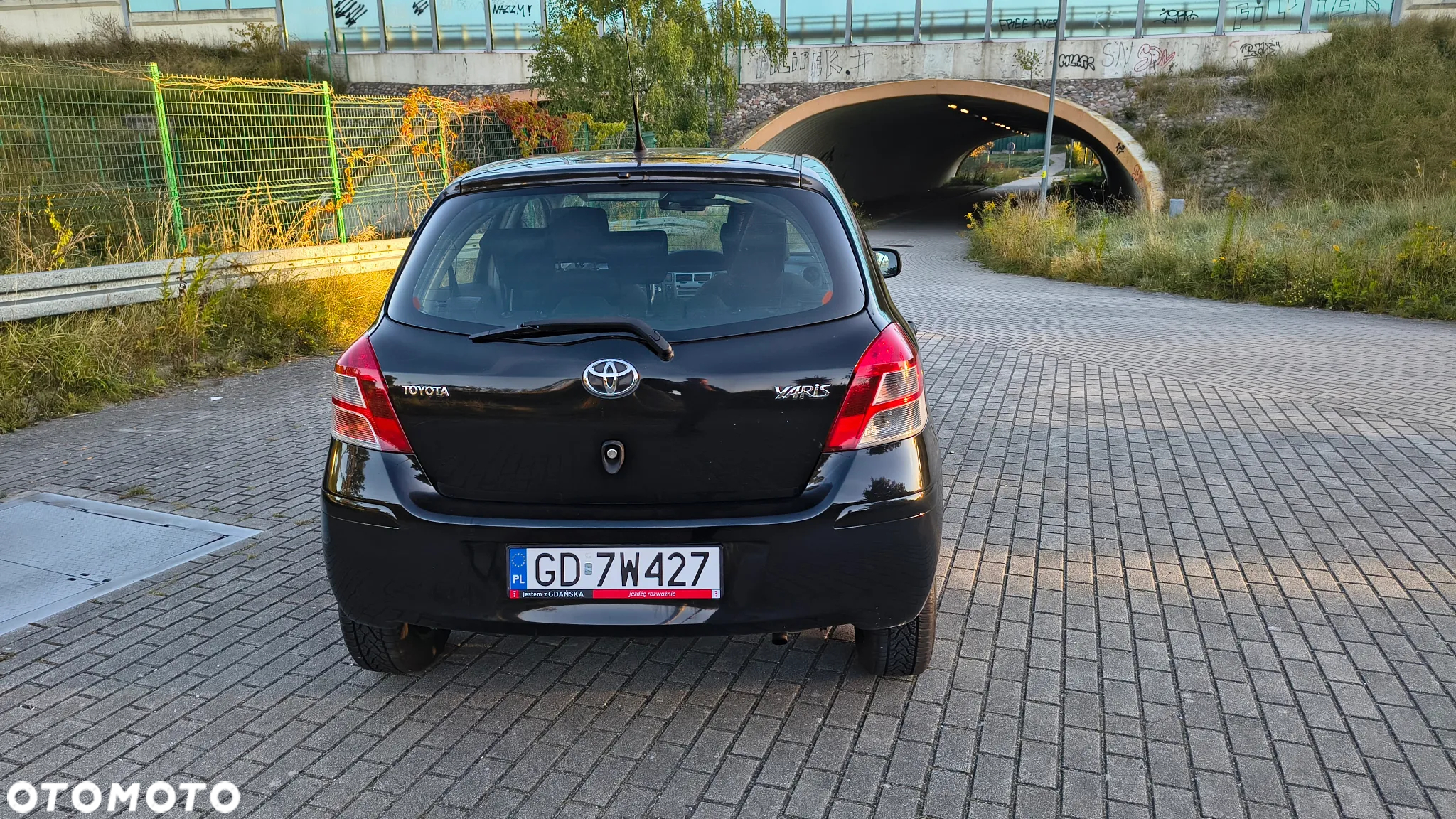 Toyota Yaris 1.0 Active - 4