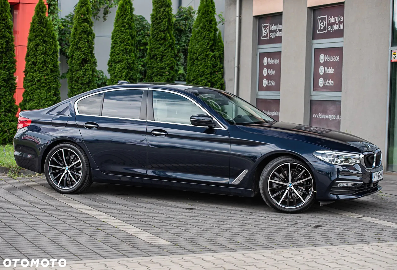 BMW Seria 5 520d xDrive Luxury Line - 4