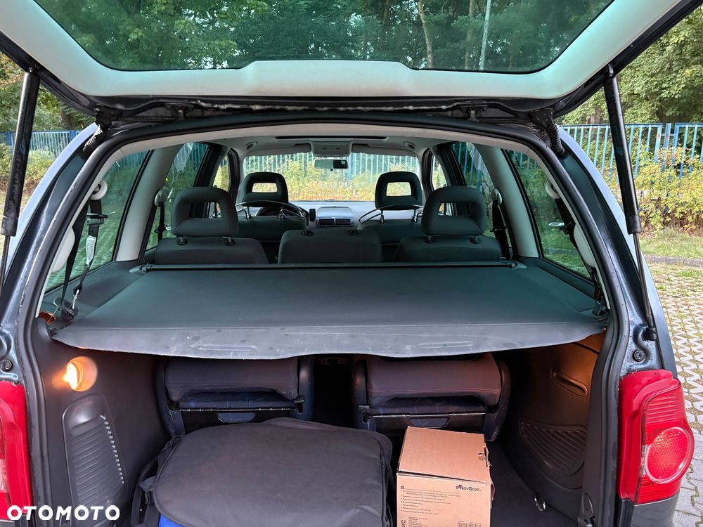 Volkswagen Sharan - 22