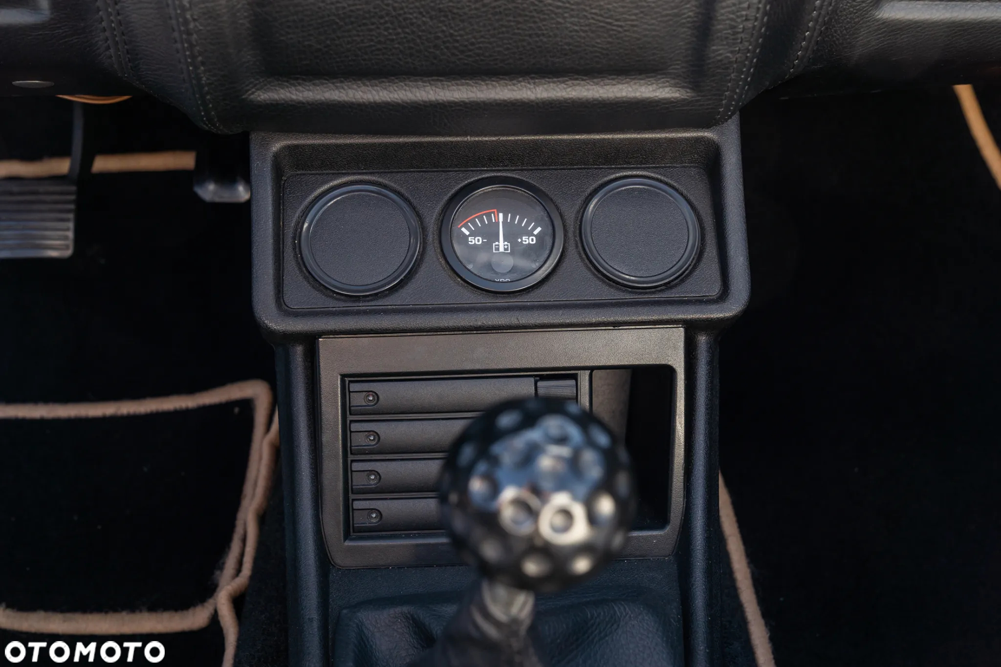 Volkswagen Golf - 24