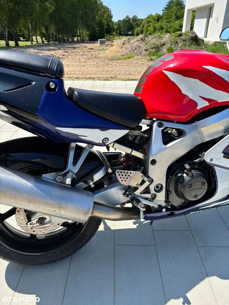 Honda CBR - 14