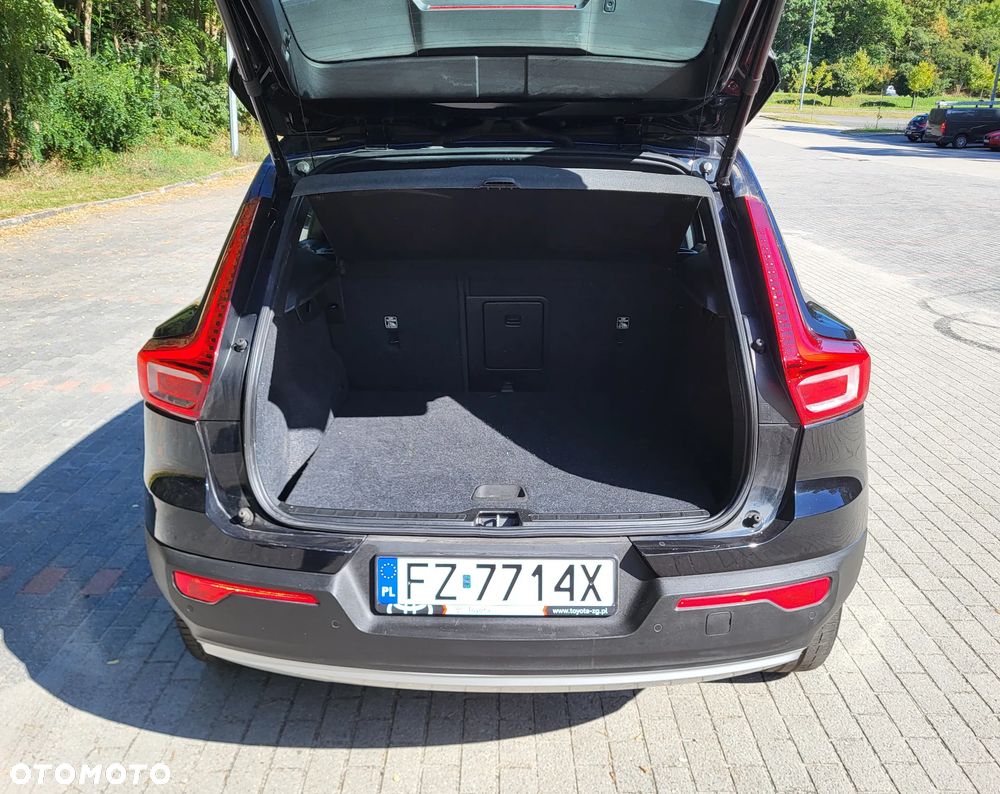 Volvo XC 40 T2 Momentum - 12