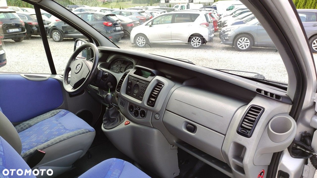 Opel Vivaro - 19
