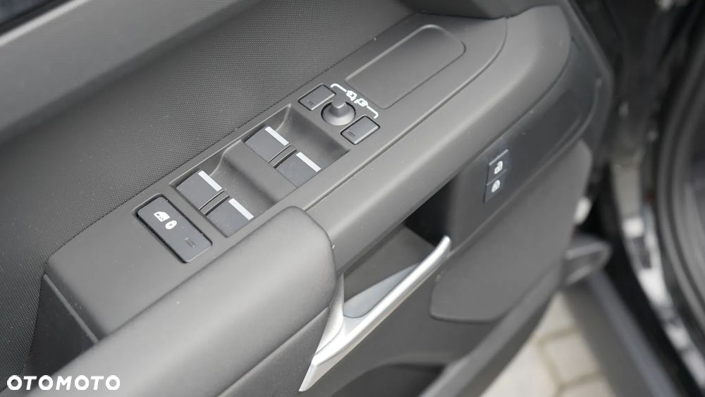 Land Rover Defender 3.0 D250 mHEV S - 27