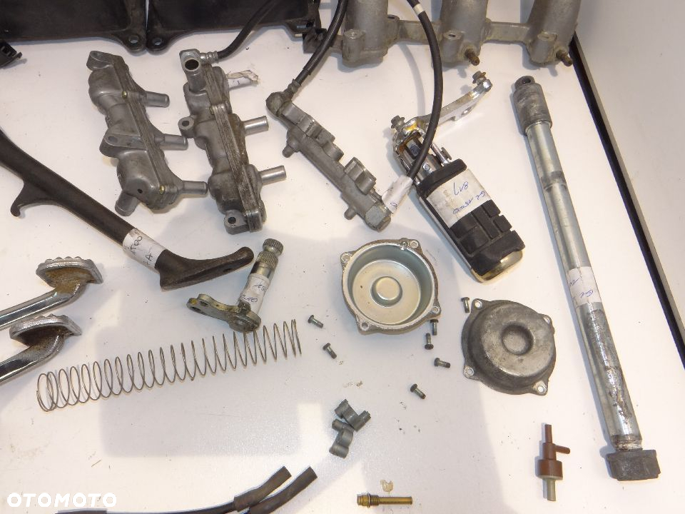 GL 1500 Goldwing gaźniki regulator napięcia wentylator kolektor wydechowy moduł zapłonowy H2153 - 17