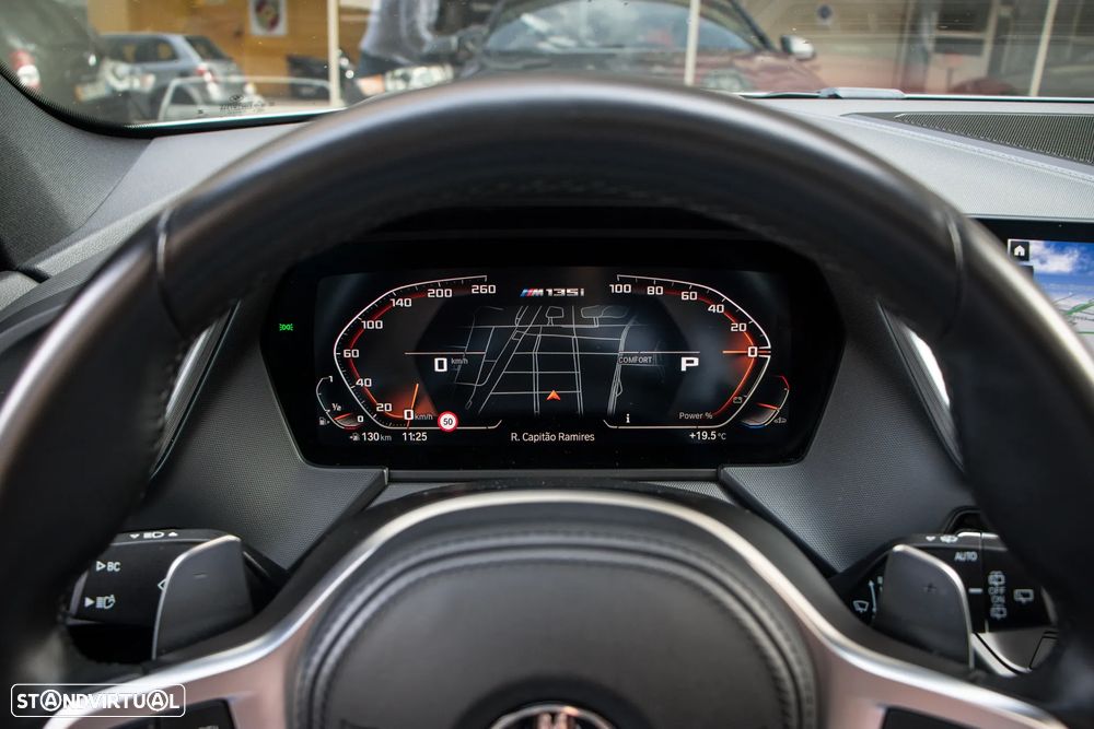 BMW M135i xDrive - 17