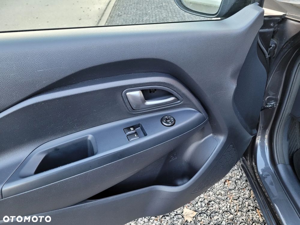 Kia Rio 1.2 Attract - 8