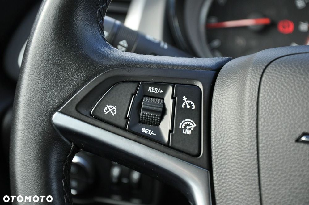 Opel Astra 1.6 - 12